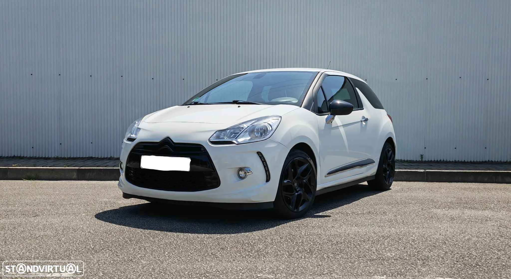 Citroën DS3 1.6 e-HDi So Chic - 1