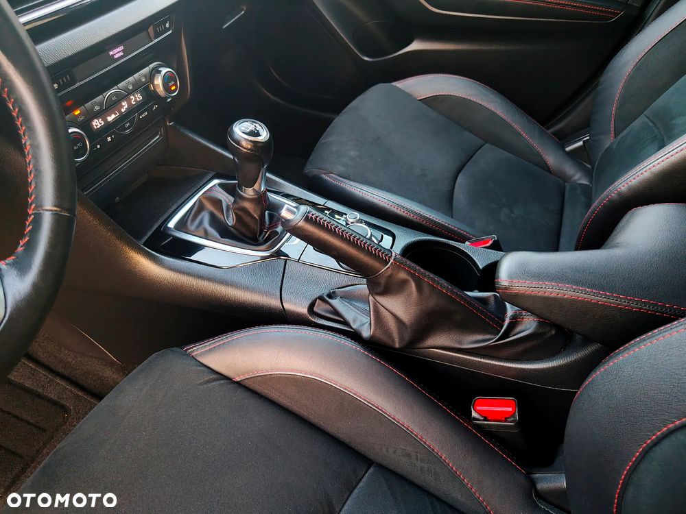 Mazda 3 SKYACTIV-G 120 NAKAMA - 23