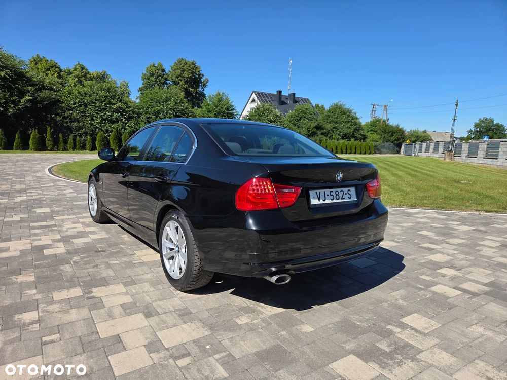 BMW Seria 3 318d DPF Edition Exclusive - 13