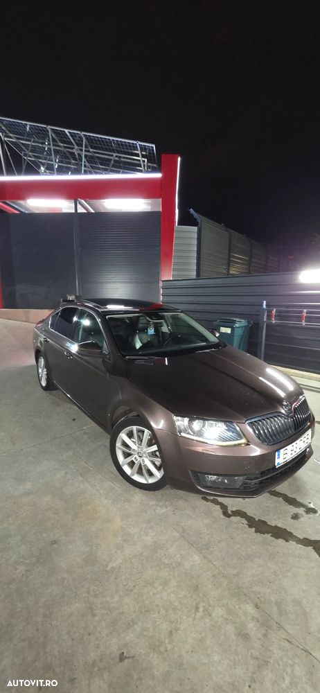 Skoda Octavia 1.8 TSI ELEGANCE DSG - 1