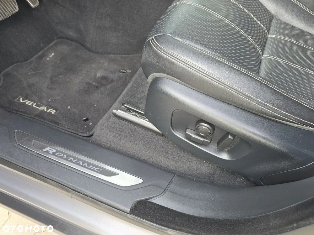 Land Rover Range Rover Velar 2.0d R-Dynamic SE - 18