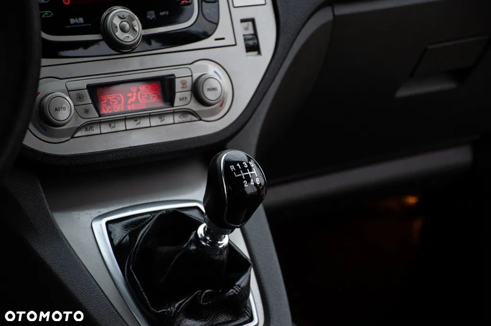 Ford C-MAX 2.0 TDCi DPF Titanium - 35