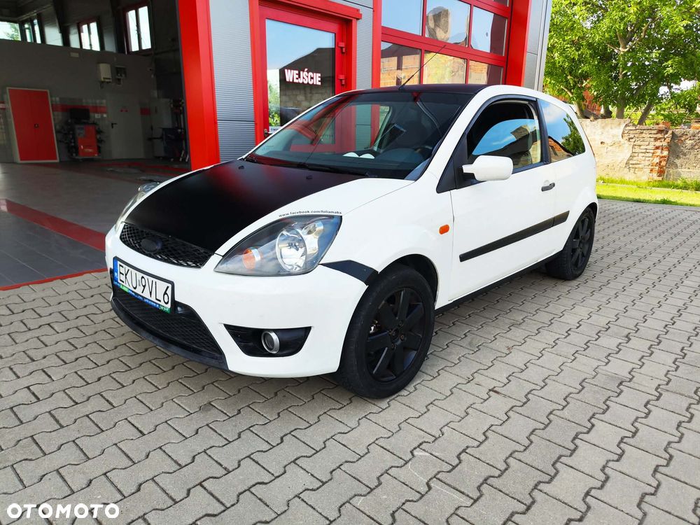 Ford Fiesta 1.3 Ambiente - 3