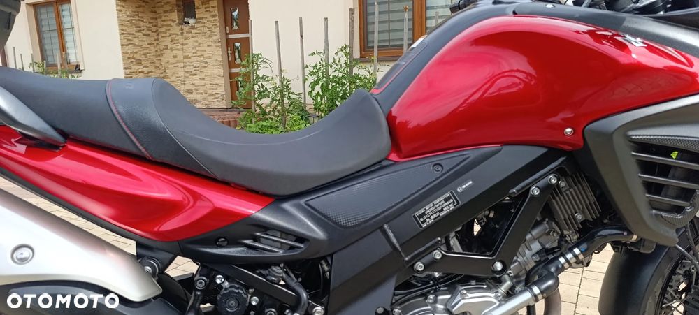 Suzuki V-STROM - 25