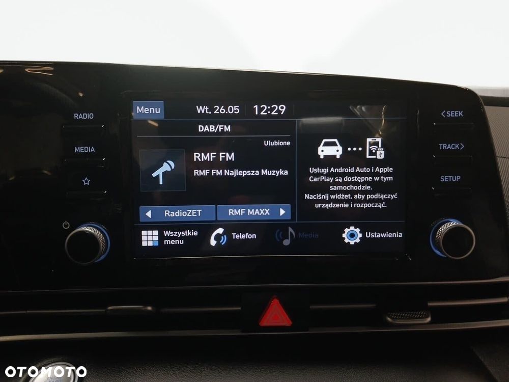 Hyundai Elantra - 15