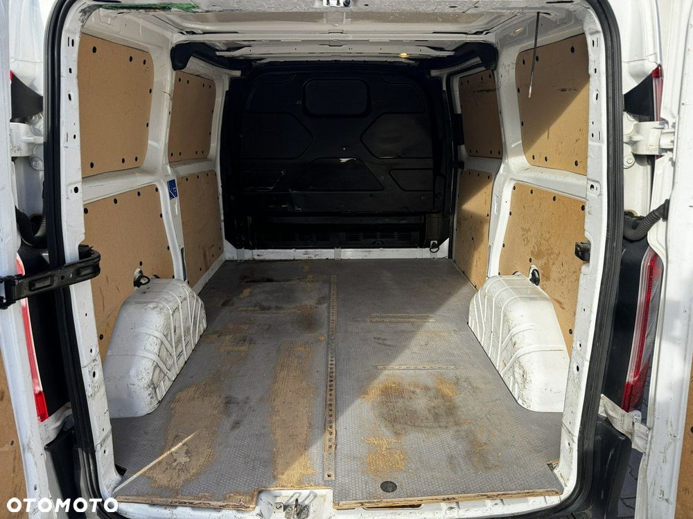 Ford Transit Custom - 11