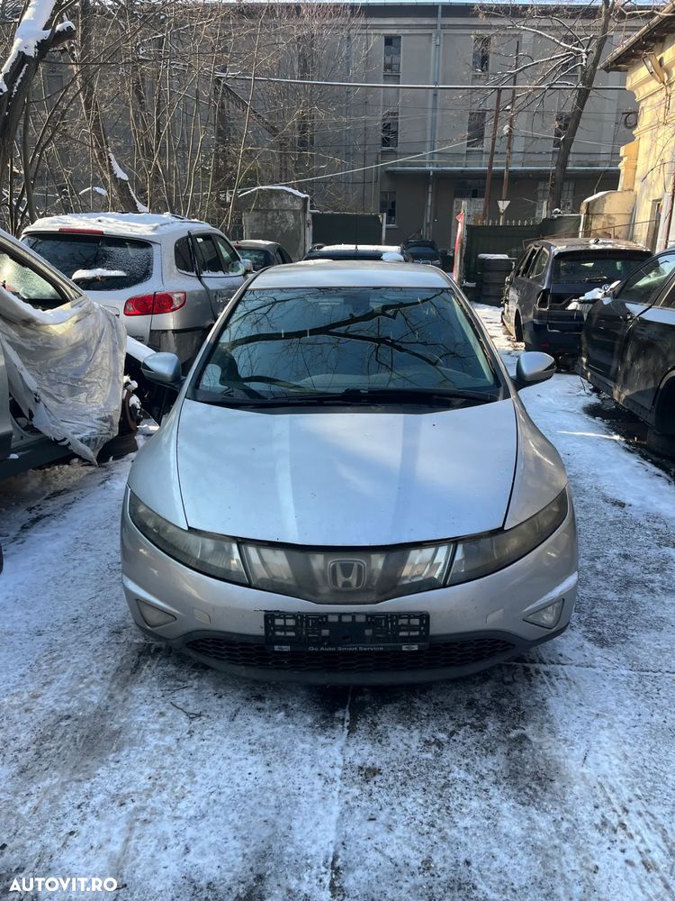 Dezmembrez Honda CIVIC 8 VIII 2006 gri argintiu 2,2 diesel - 4