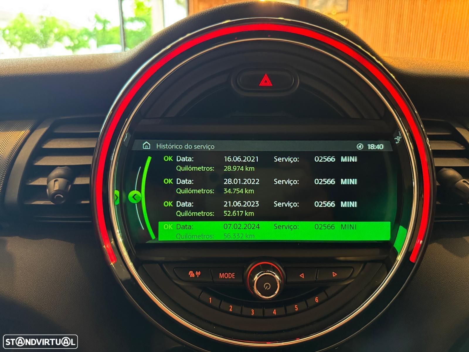 MINI 5 Portas Cooper SD Auto Desportiva - 17
