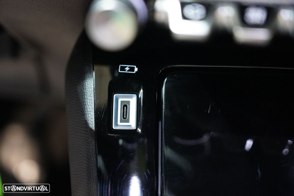 Peugeot 2008 PureTech 100 Allure - 32