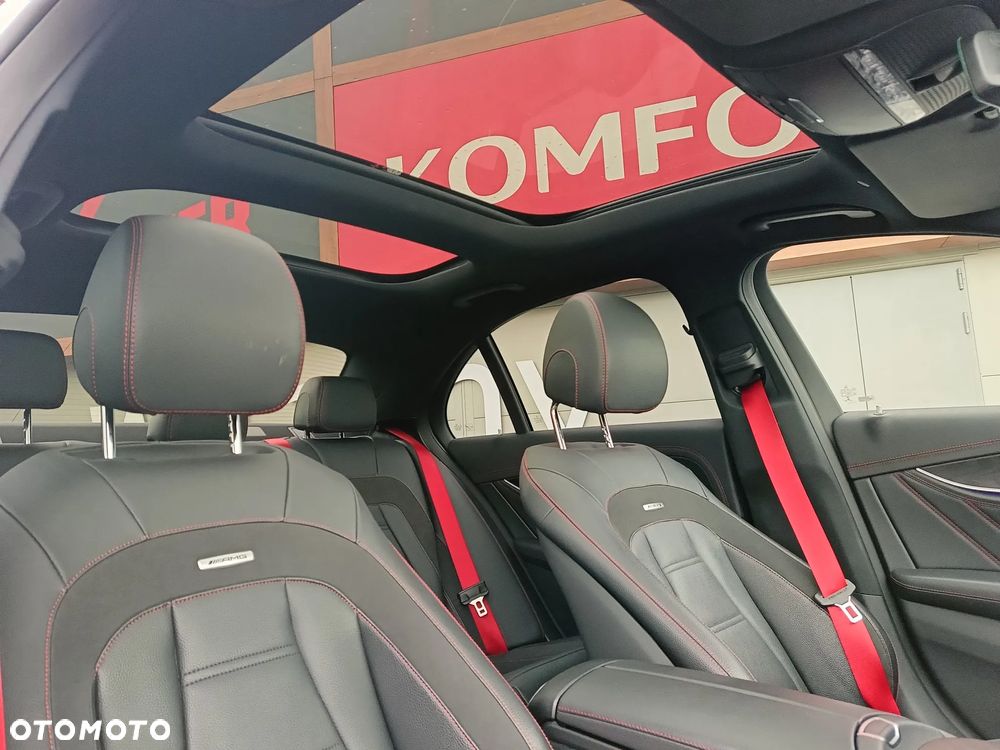 Mercedes-Benz Klasa E AMG 53 4-Matic+ - 14
