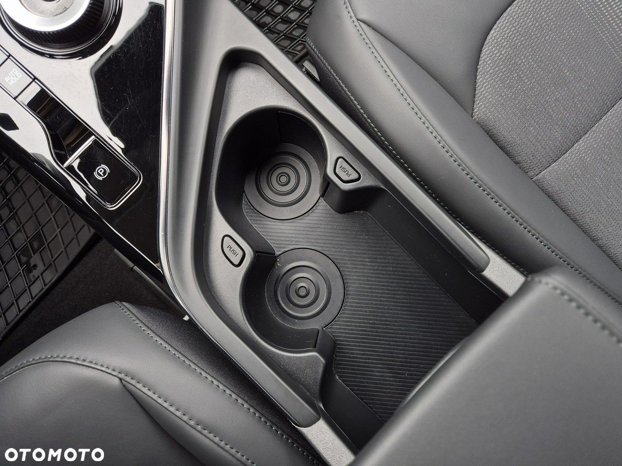 Kia Niro - 34