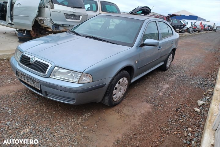 Usa / Portiera spate dreapta SEDAN Skoda Octavia 1 [facelift] [2000 - - 5
