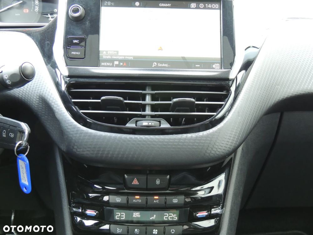 Peugeot 2008 1.2 PureTech Allure Pack S&S - 11