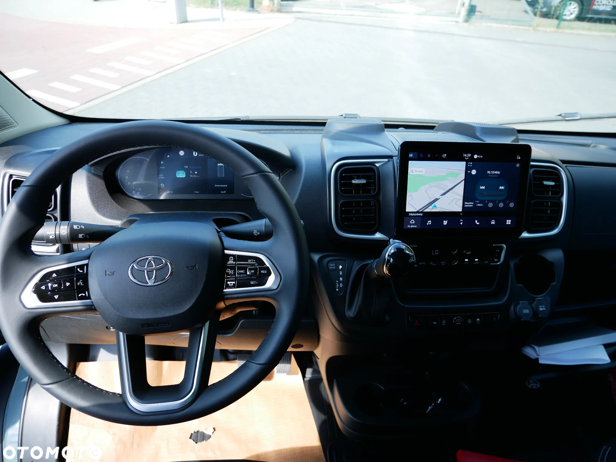Toyota Proace MAX - 10