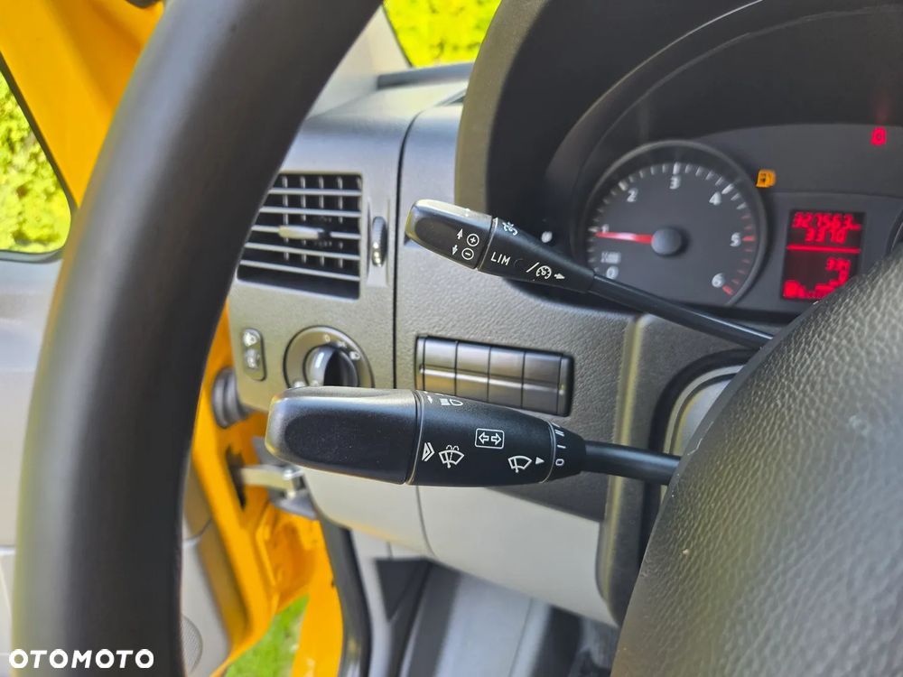 Volkswagen Crafter - 33