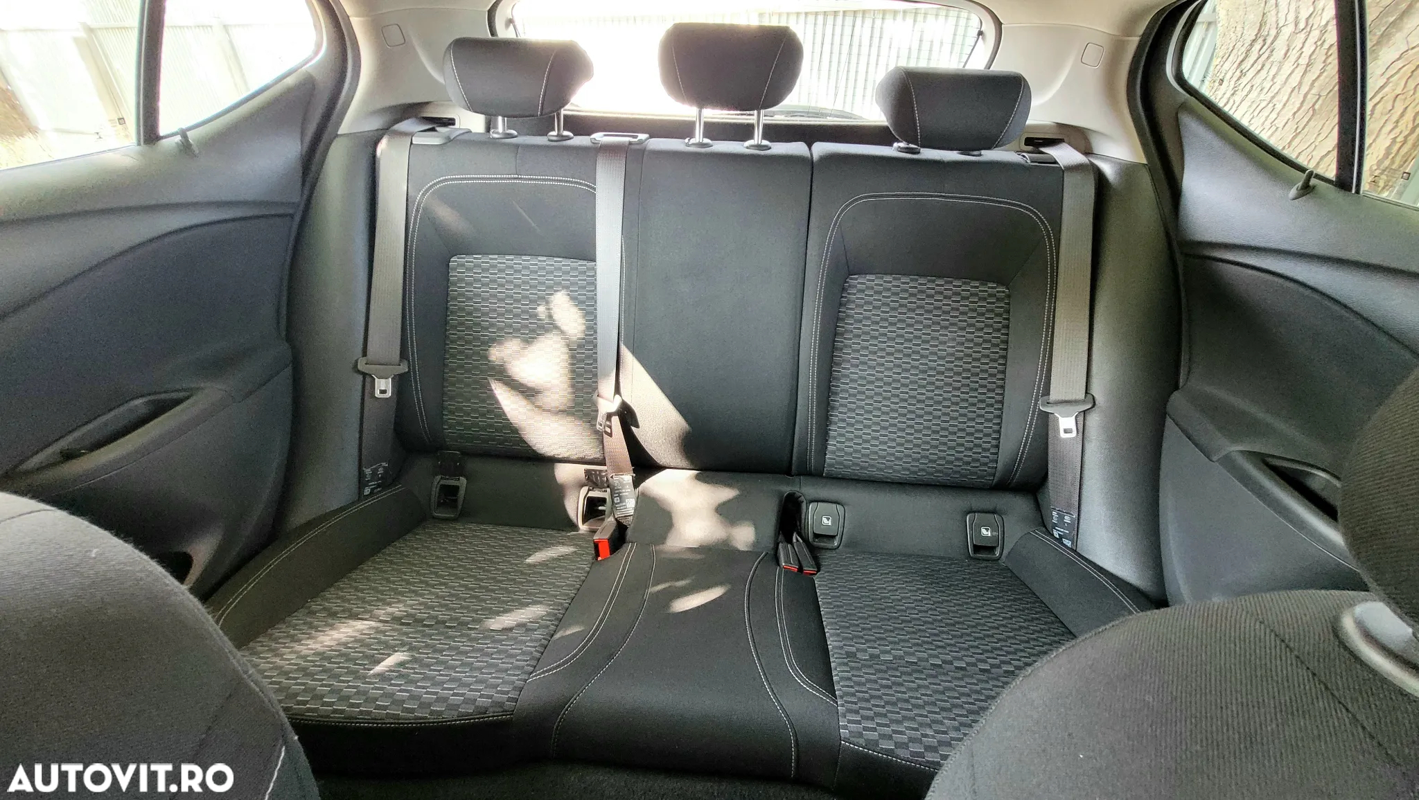 Opel Astra 1.6 D (CDTI DPF ecoFLEX) Start/Stop Excellence - 17