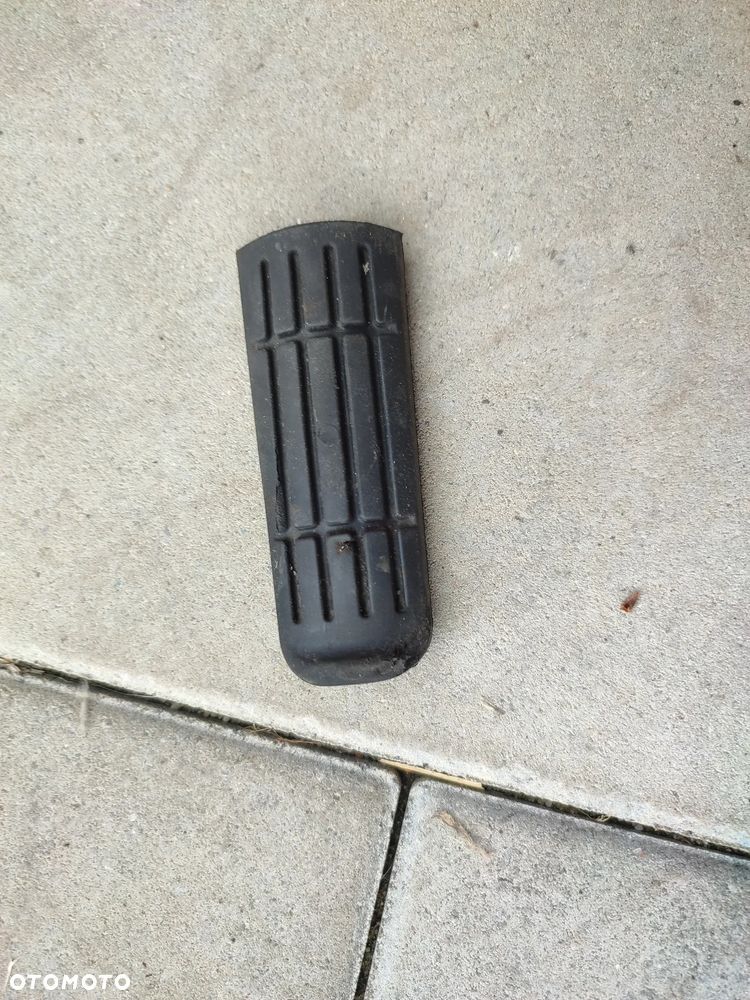 Guma podnóżka kierowcy Yamaha MT07 - 1