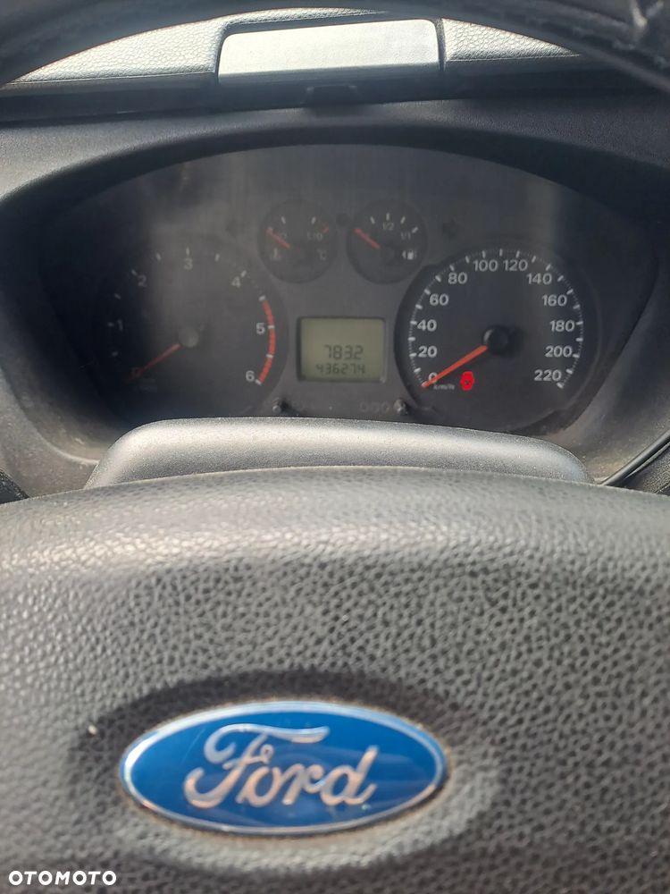 Ford Transit - 4