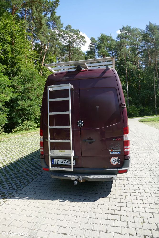 Mercedes-Benz Sprinter 319 - 5