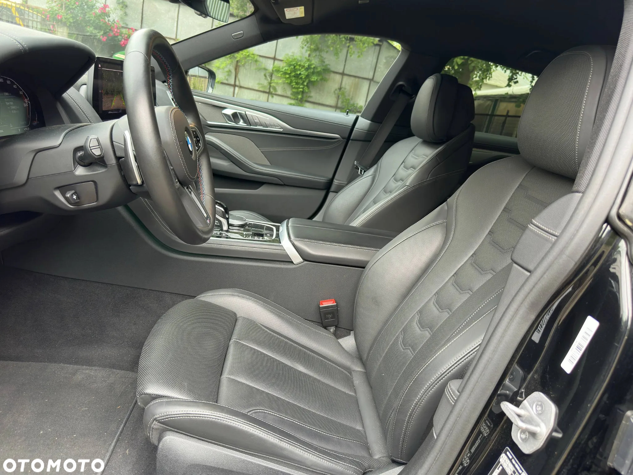 BMW Seria 8 M850i xDrive - 12