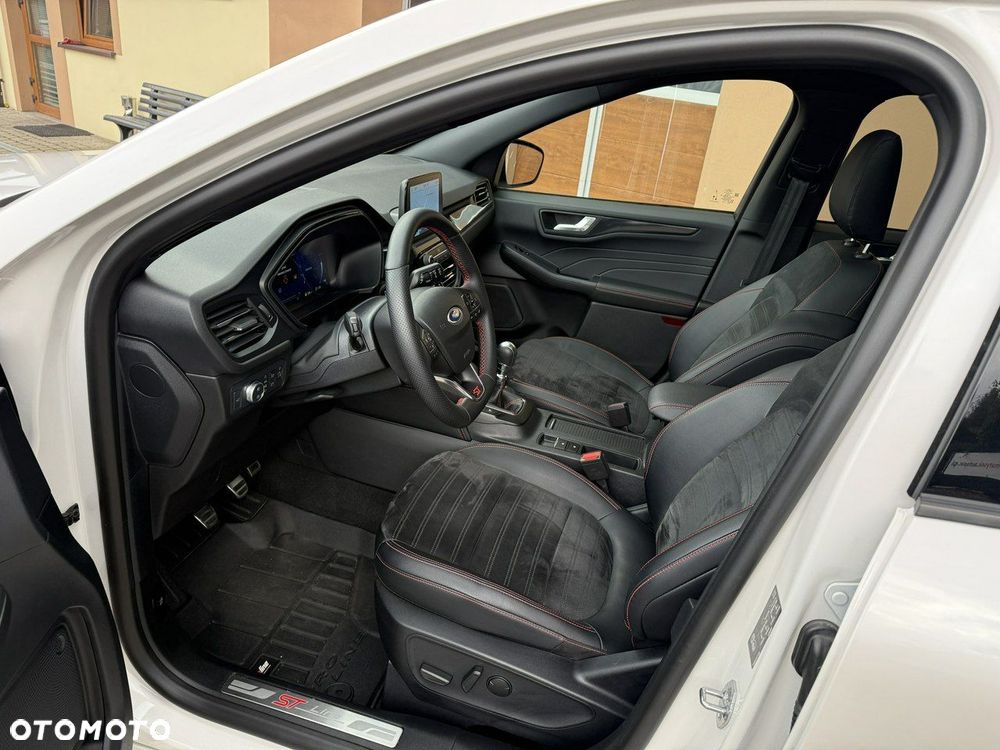 Ford Kuga - 22