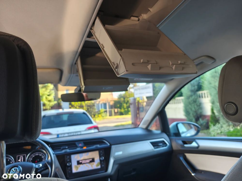 Volkswagen Touran 1.5 TSI EVO Trendline - 26