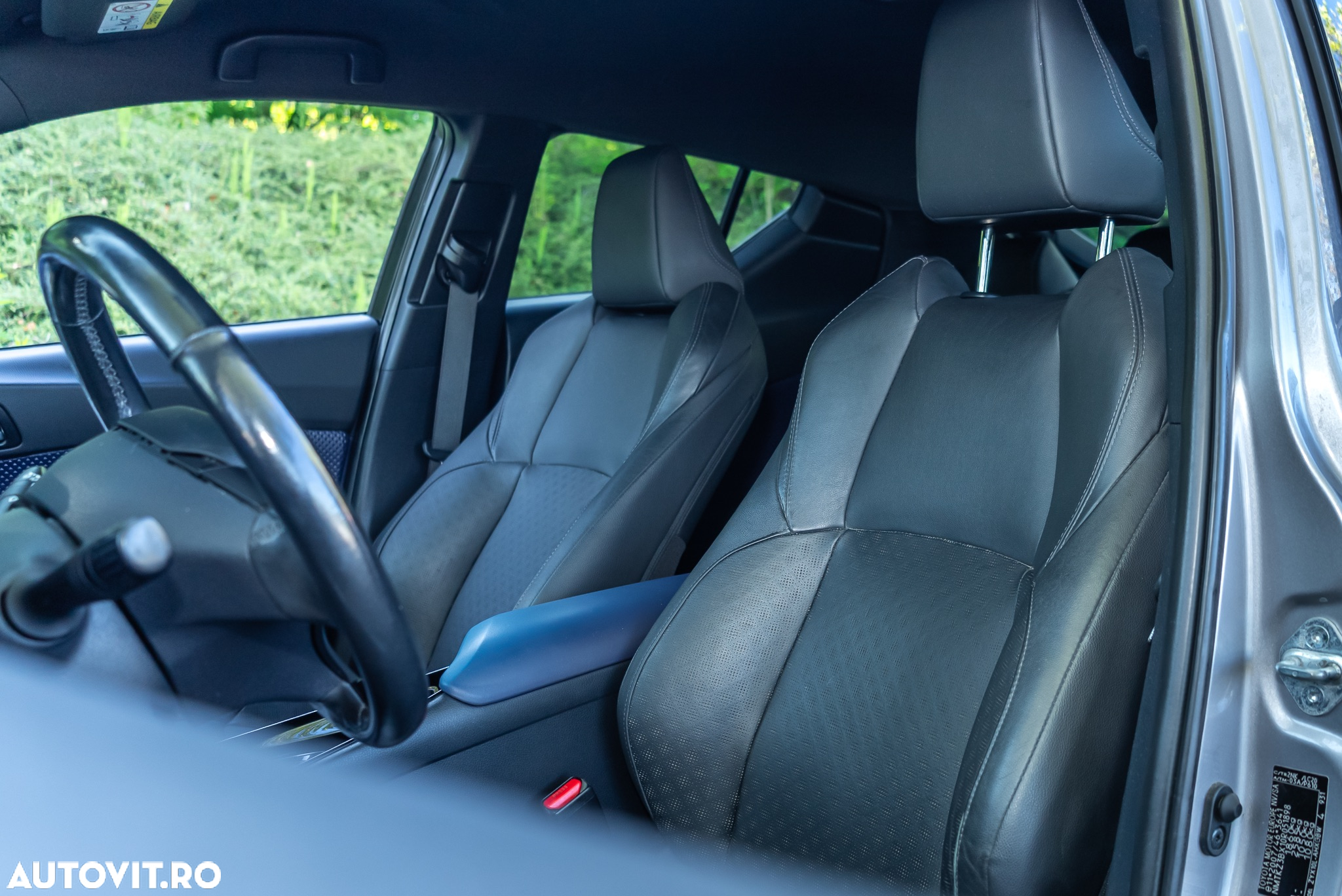 Toyota C-HR Hybrid Lounge - 12
