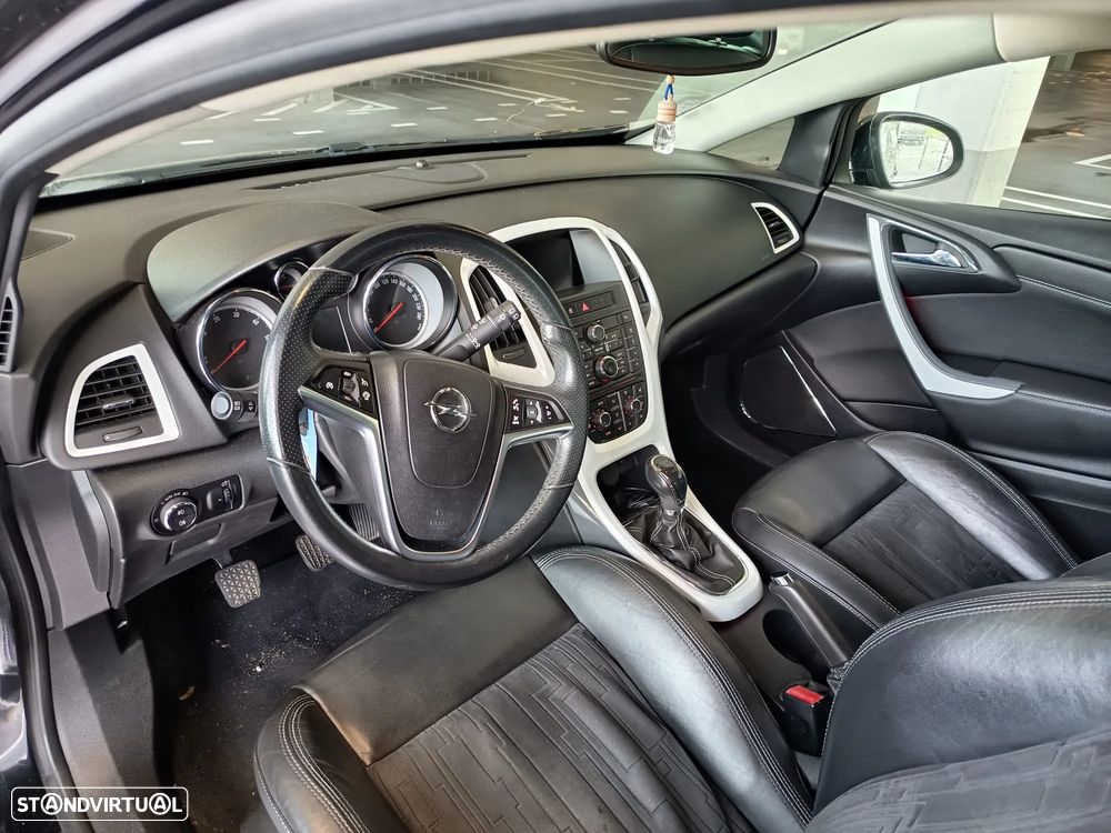 Opel Astra GTC 1.7 CDTi S/S 109g - 4