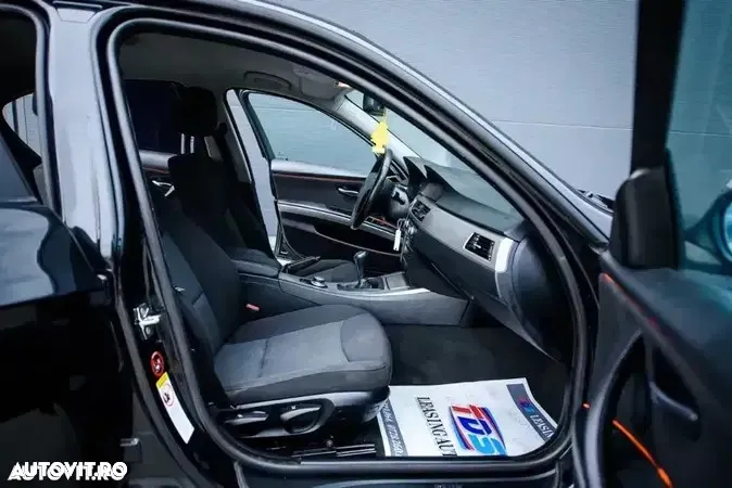 BMW Seria 3 320i Edition Sport - 25