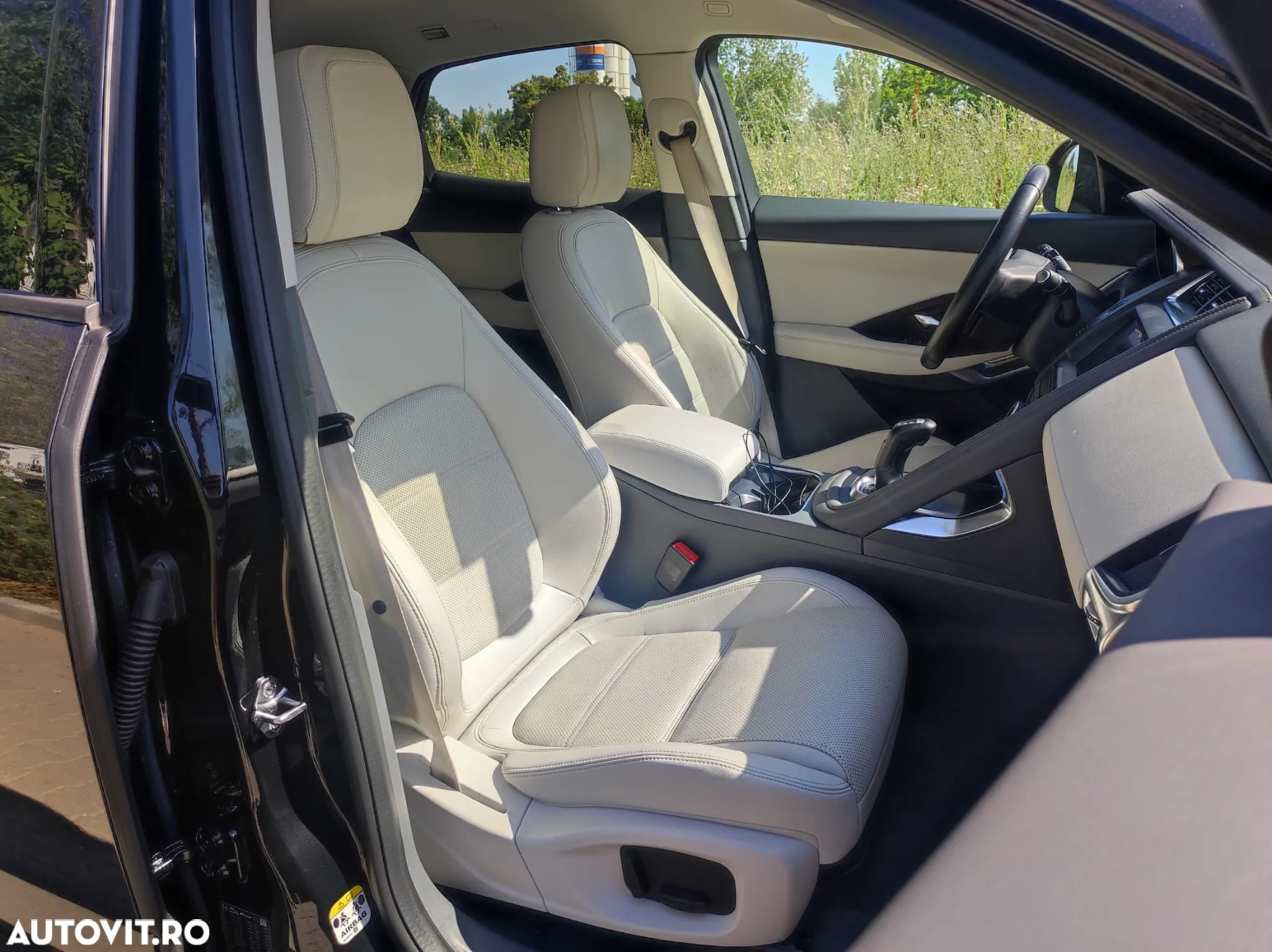 Jaguar E-Pace P200 AWD S - 12