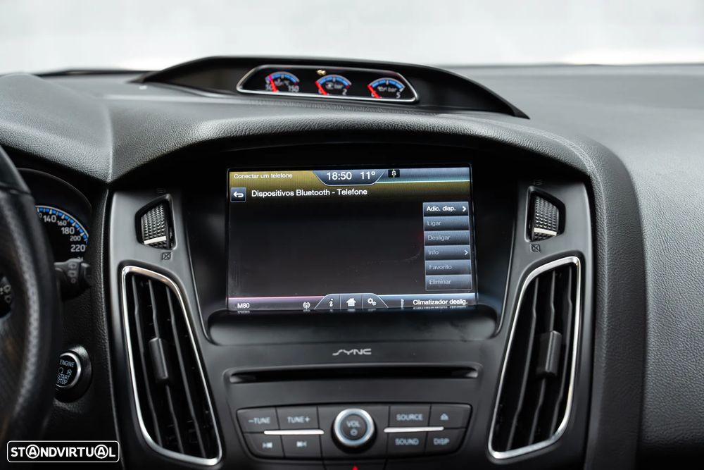 Ford Focus 2.3 EcoBoost RS - 35