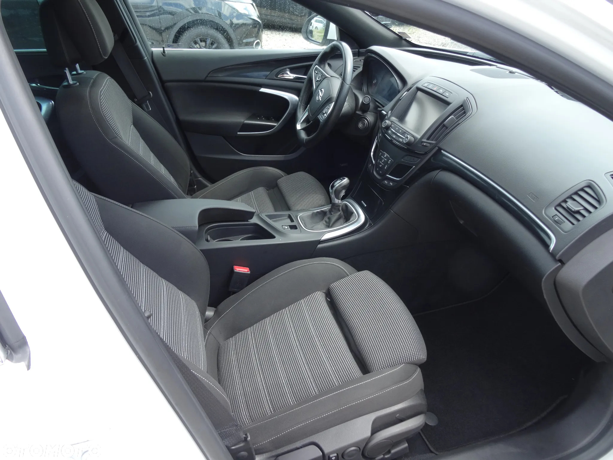 Opel Insignia 2.0 CDTI Cosmo S&S - 13
