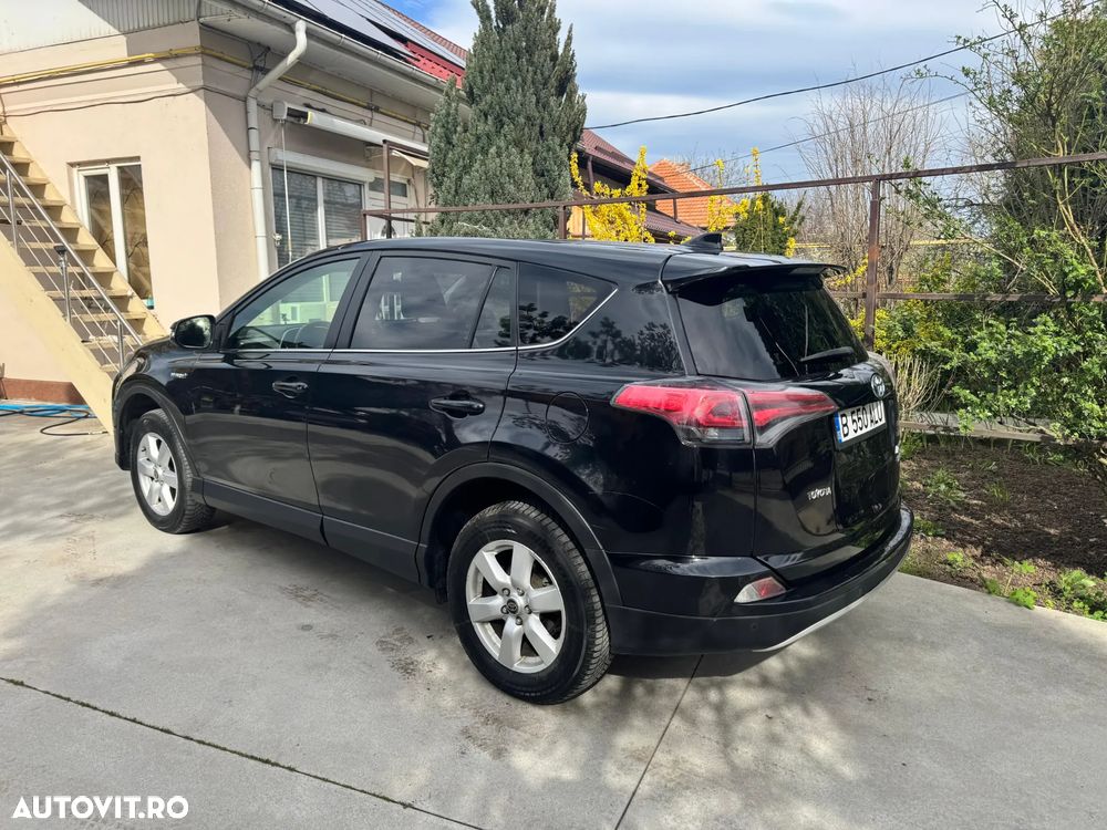 Toyota RAV4 - 2