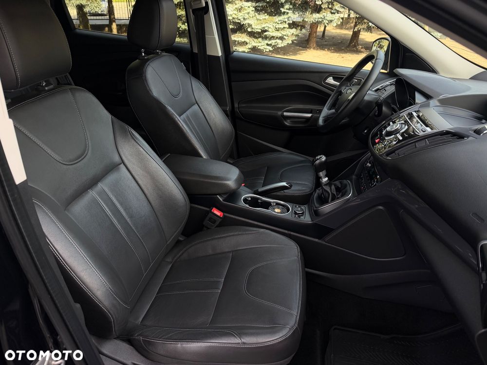 Ford Kuga - 21