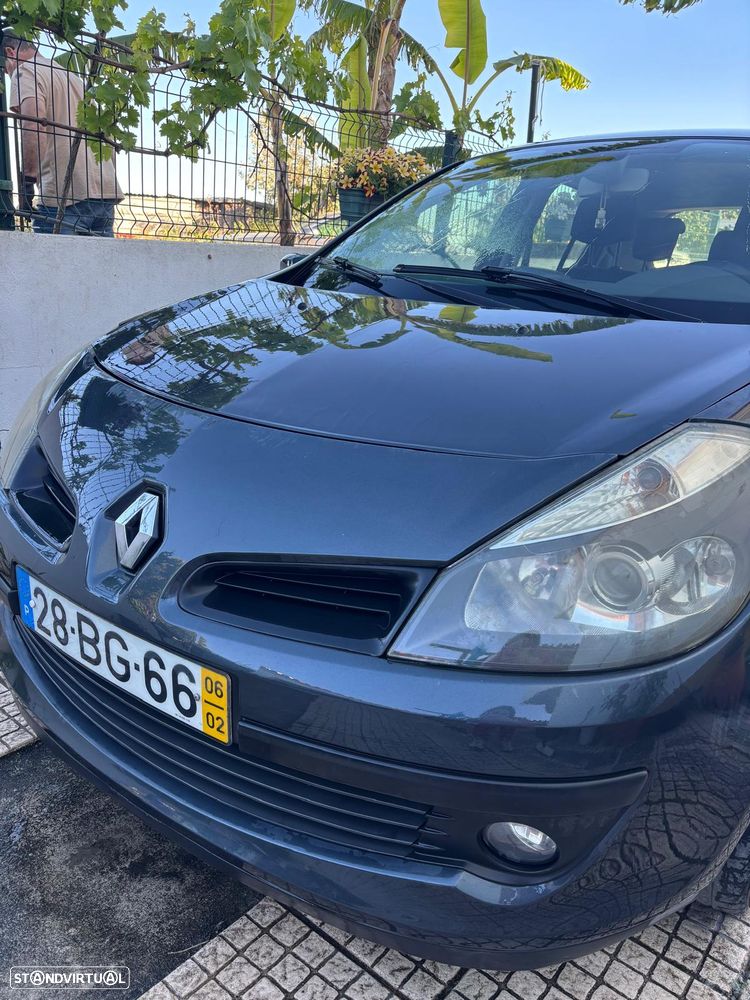 Renault Clio 1.5 dCi Confort - 1