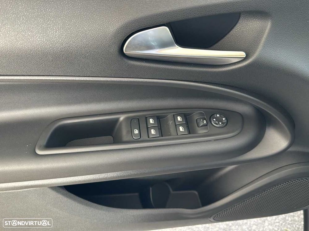 Jeep Avenger 1.2 GSE T3 Altitude - 12