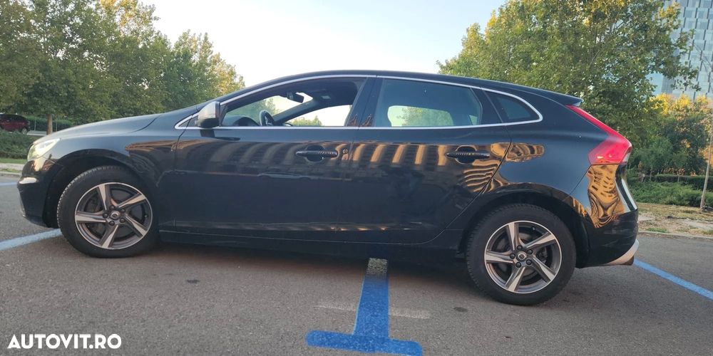 Volvo V40 ver-d3-kinetic - 2