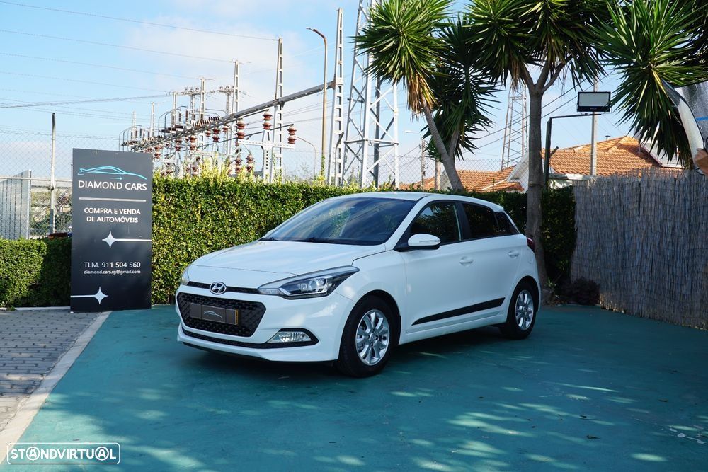 Hyundai i20 1.2 Blue Comfort+Pack Look+JLL16 - 2