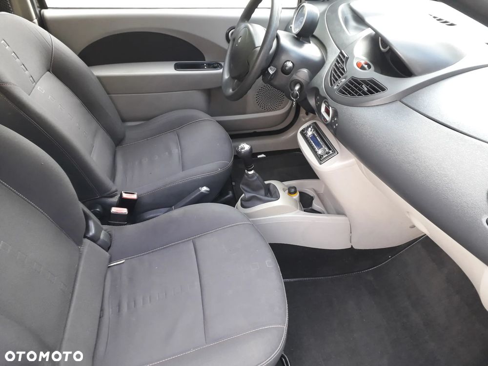 Renault Twingo 1.5 dCi Authentique - 29
