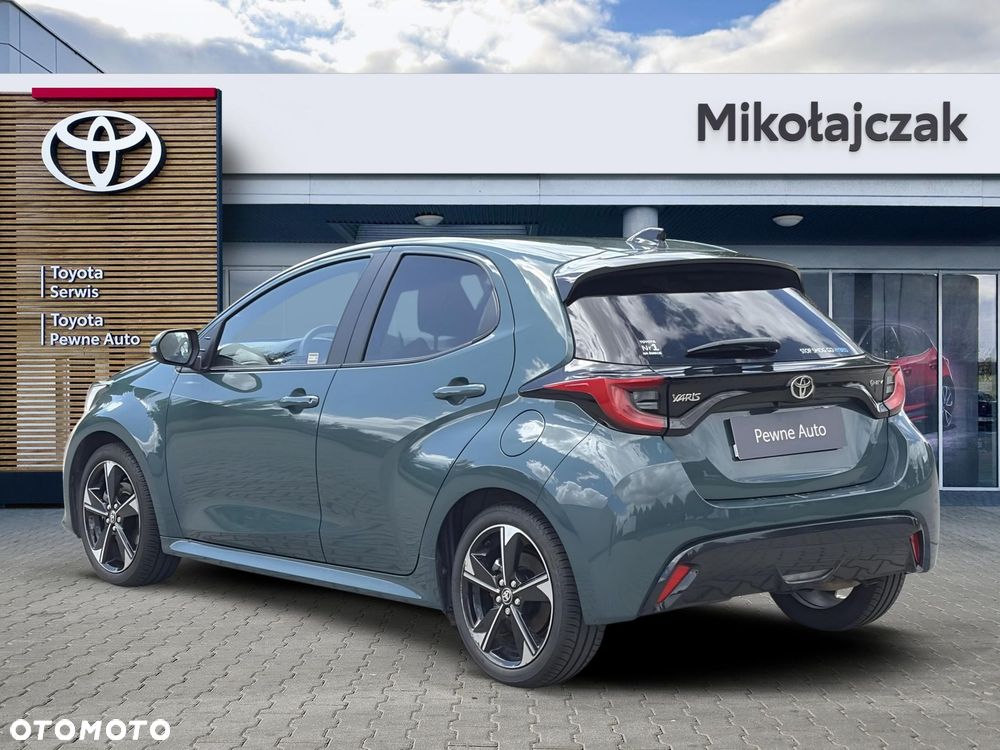 Toyota Yaris Hybrid 1.5 Executive - 6
