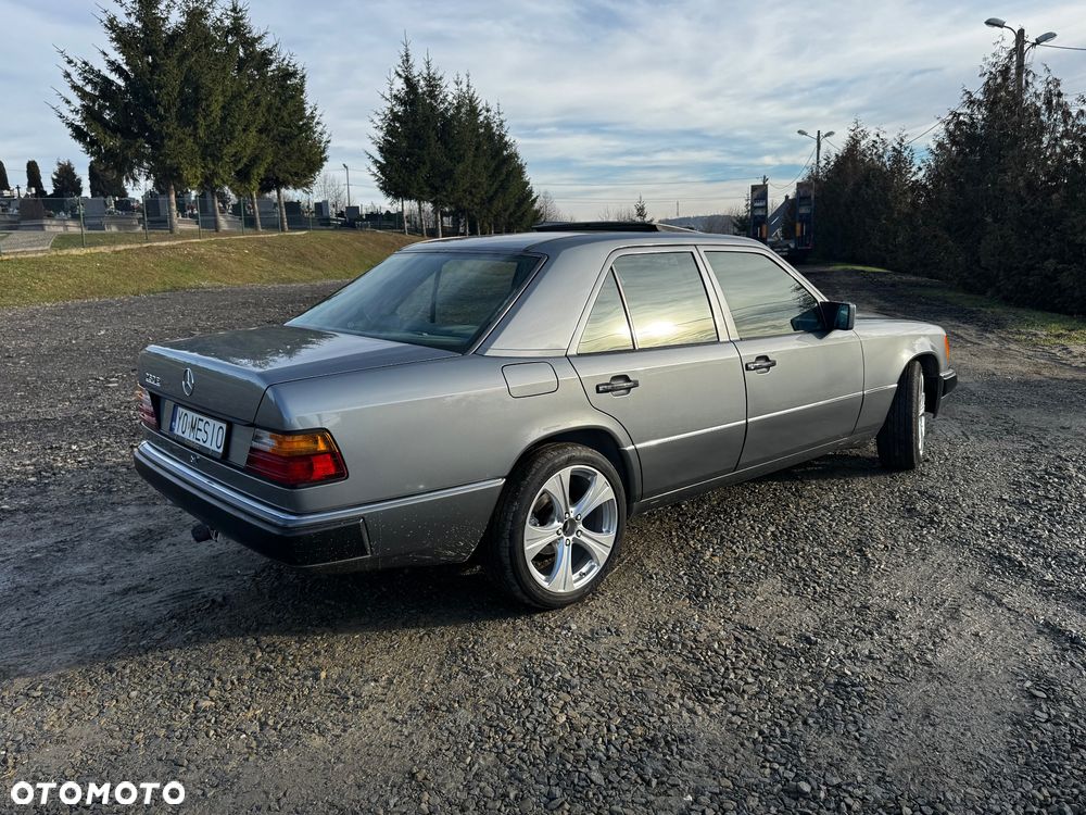 Mercedes-Benz W124 (1984-1993) - 7
