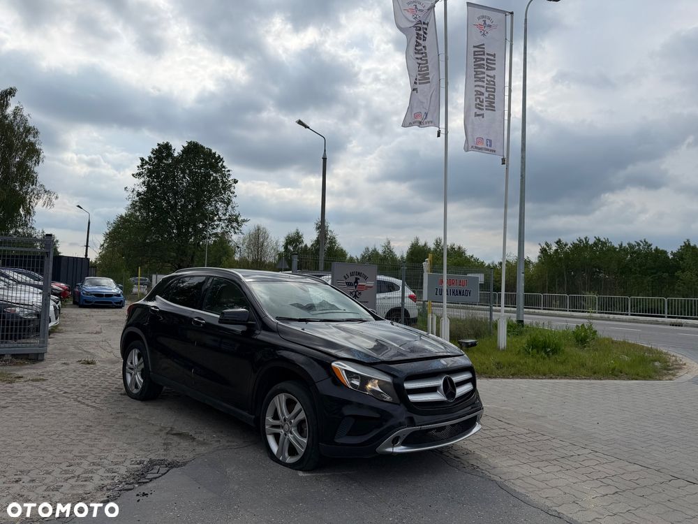 Mercedes-Benz GLA - 2
