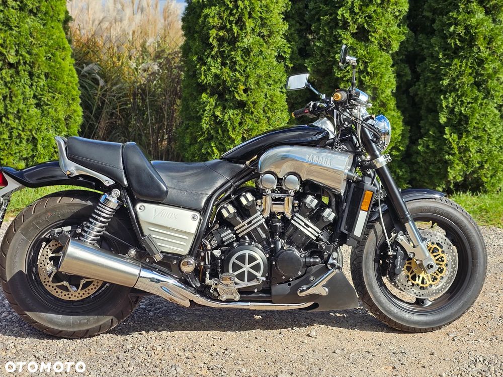 Yamaha V-MAX - 18