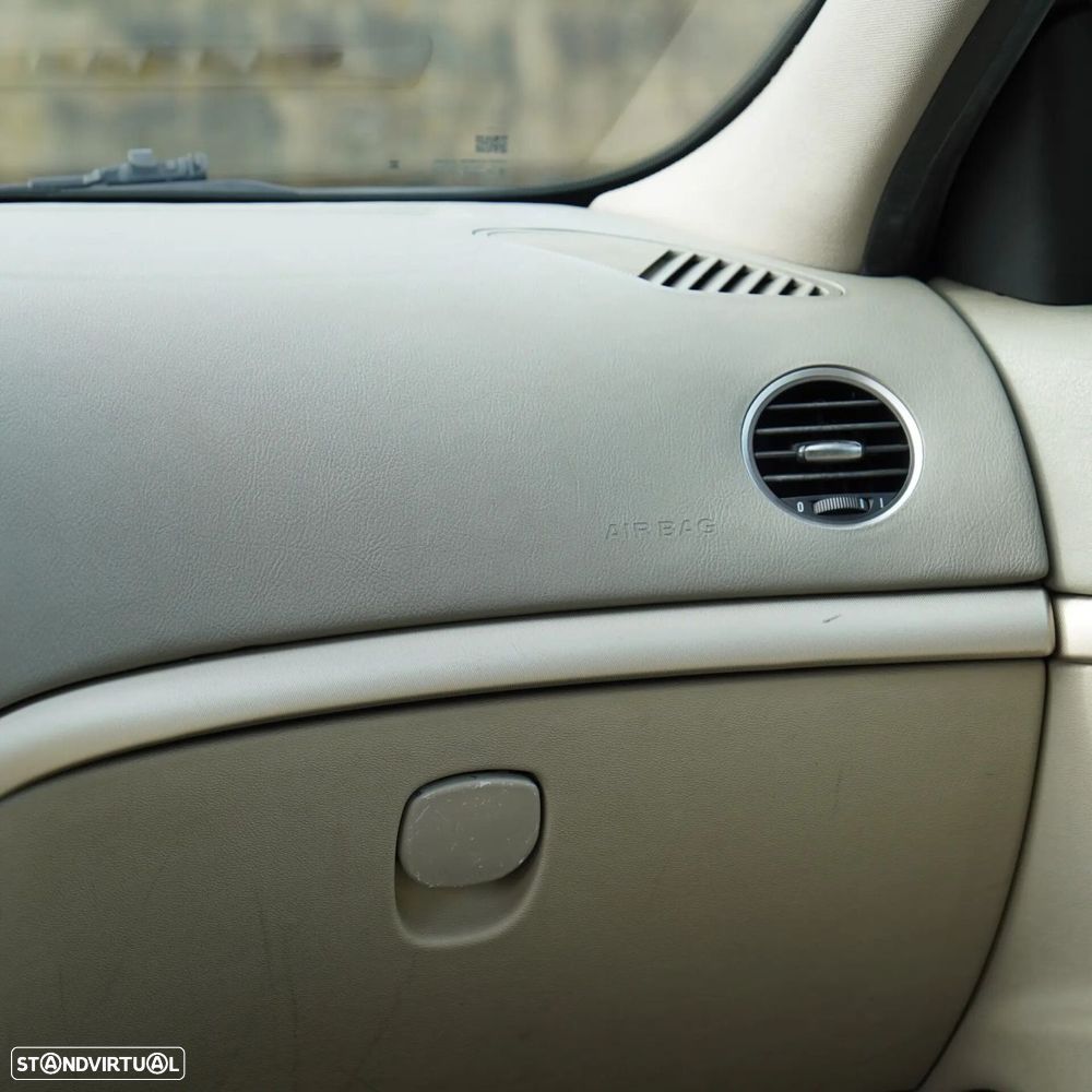 Alfa Romeo 159 Sportwagon 1.9 JTDm 16V Sportiva - 19