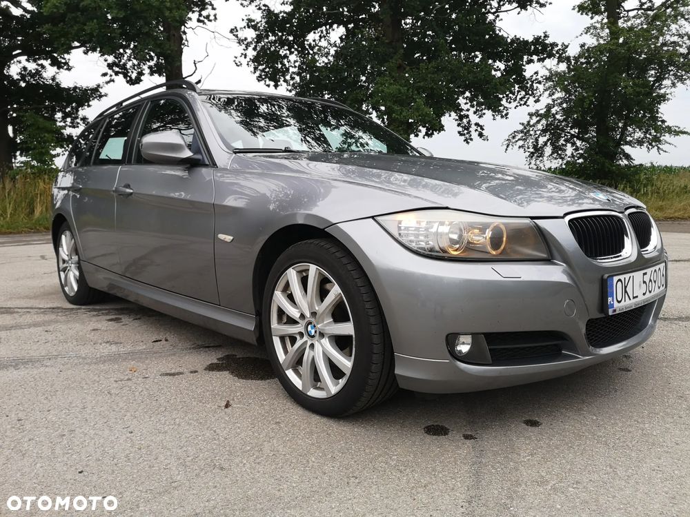 BMW Seria 3 320d xDrive - 12
