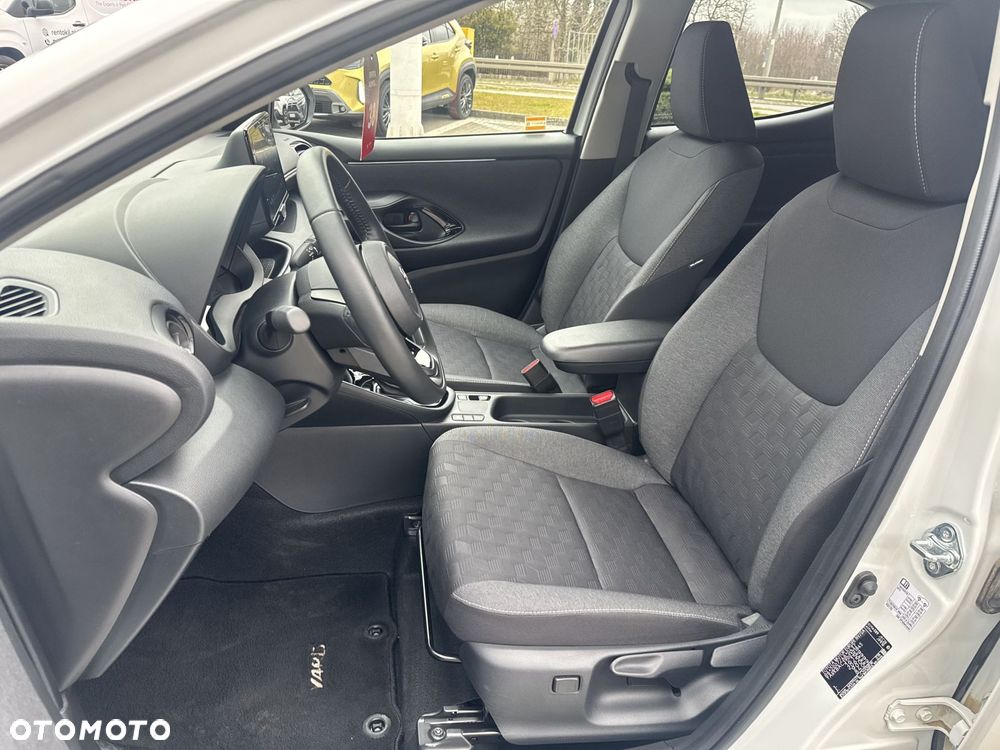 Toyota Yaris Hybrid 1.5 Style - 12