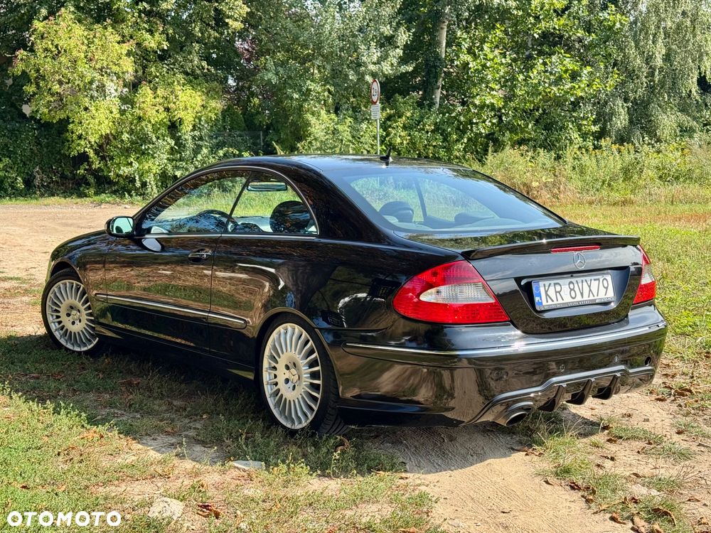 Mercedes-Benz CLK - 6