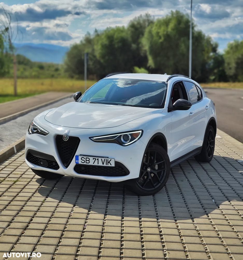 Alfa Romeo Stelvio - 1