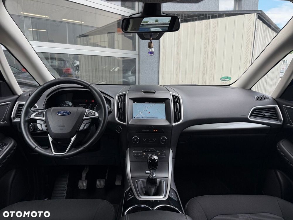 Ford Galaxy - 16