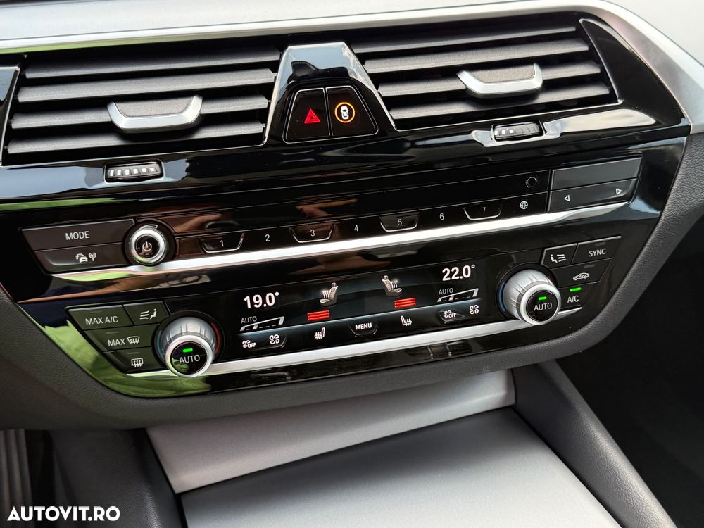 BMW Seria 5 520d xDrive Aut. Luxury Line - 17